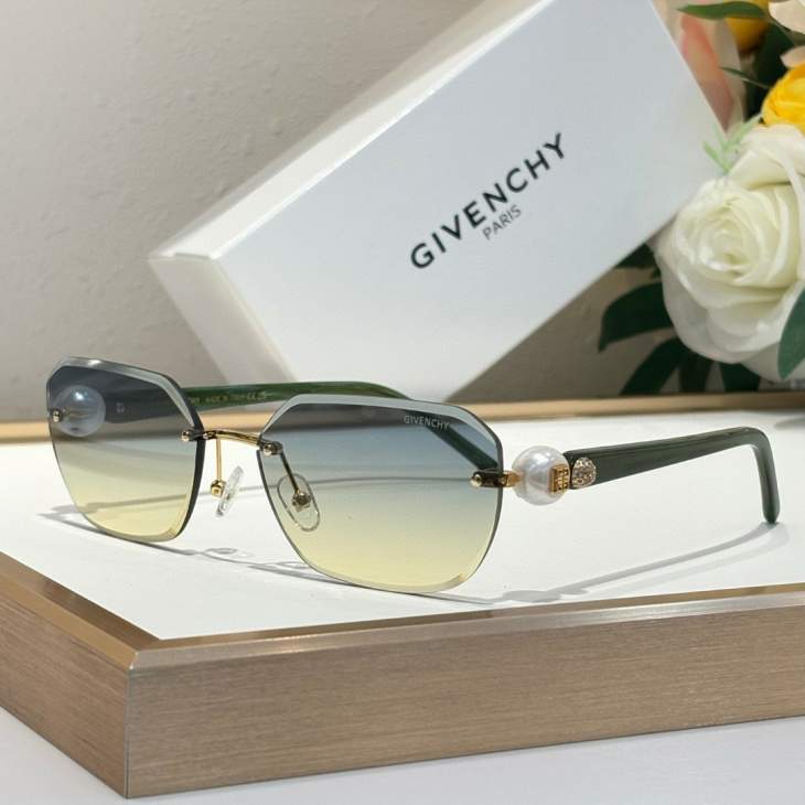 Picture of Givenchy Sunglasses _SKUfw69458664fw